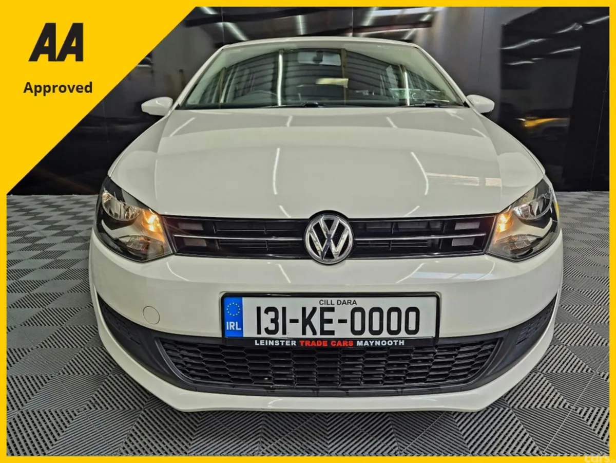 Volkswagen Polo Hatchback, Petrol, 2013, White