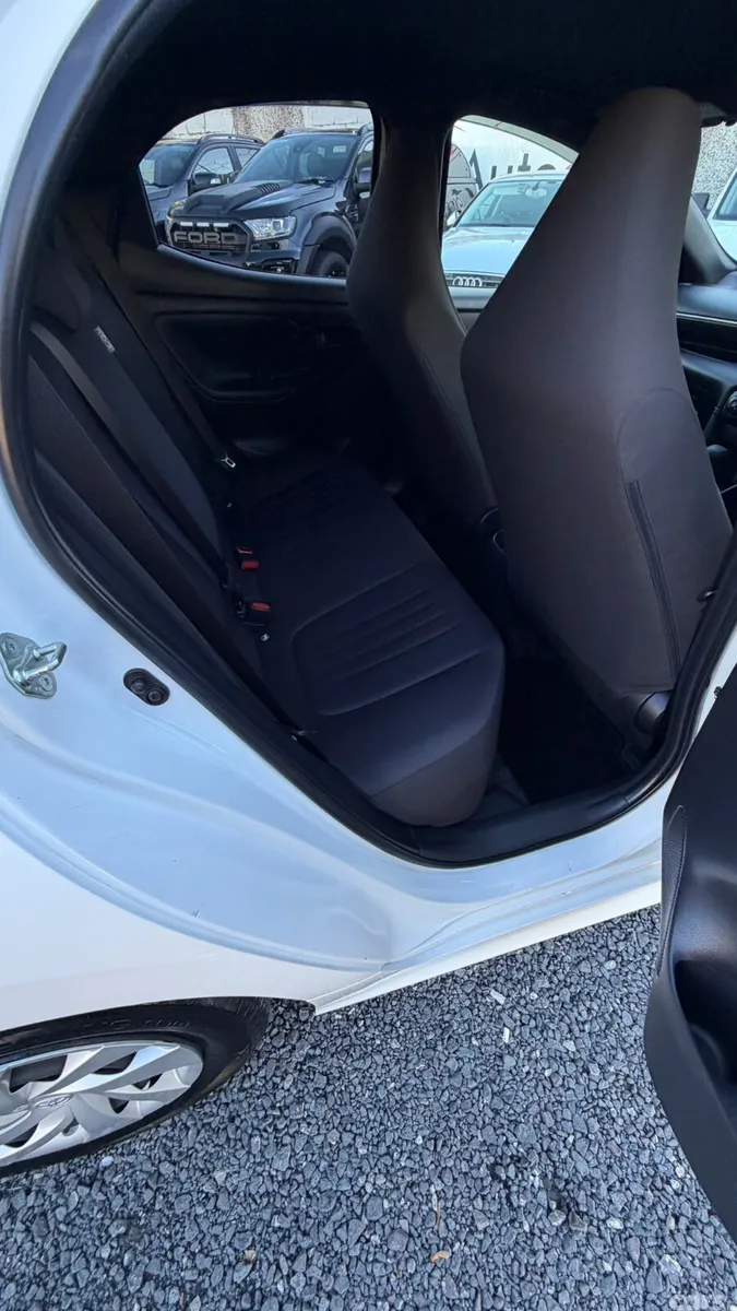 Toyota Yaris Hatchback, Petrol, 2020, White