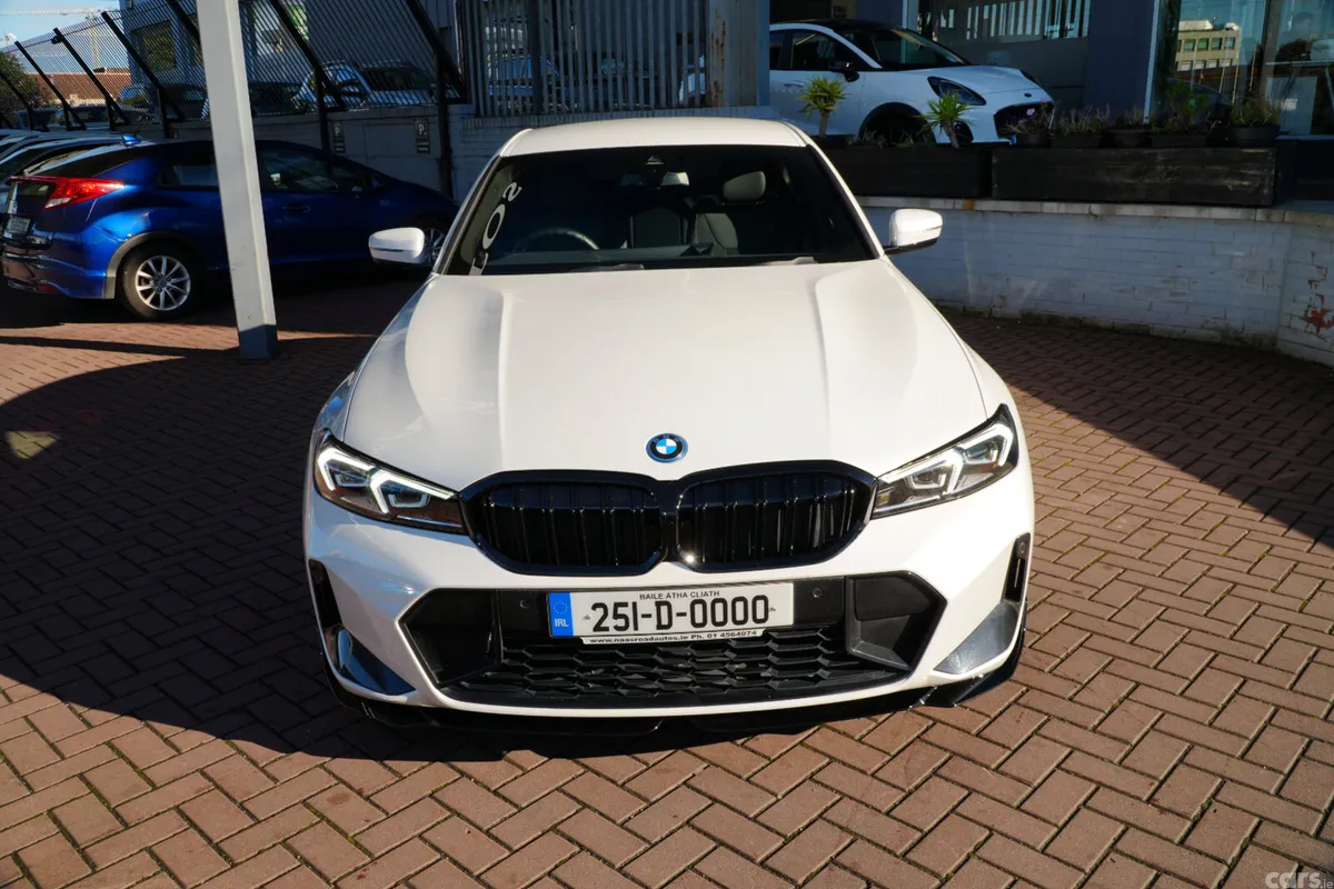 BMW 3-Series Saloon, Petrol Hybrid, 2025, White