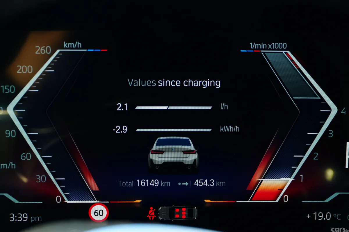 BMW 3-Series Saloon, Petrol Hybrid, 2025, White