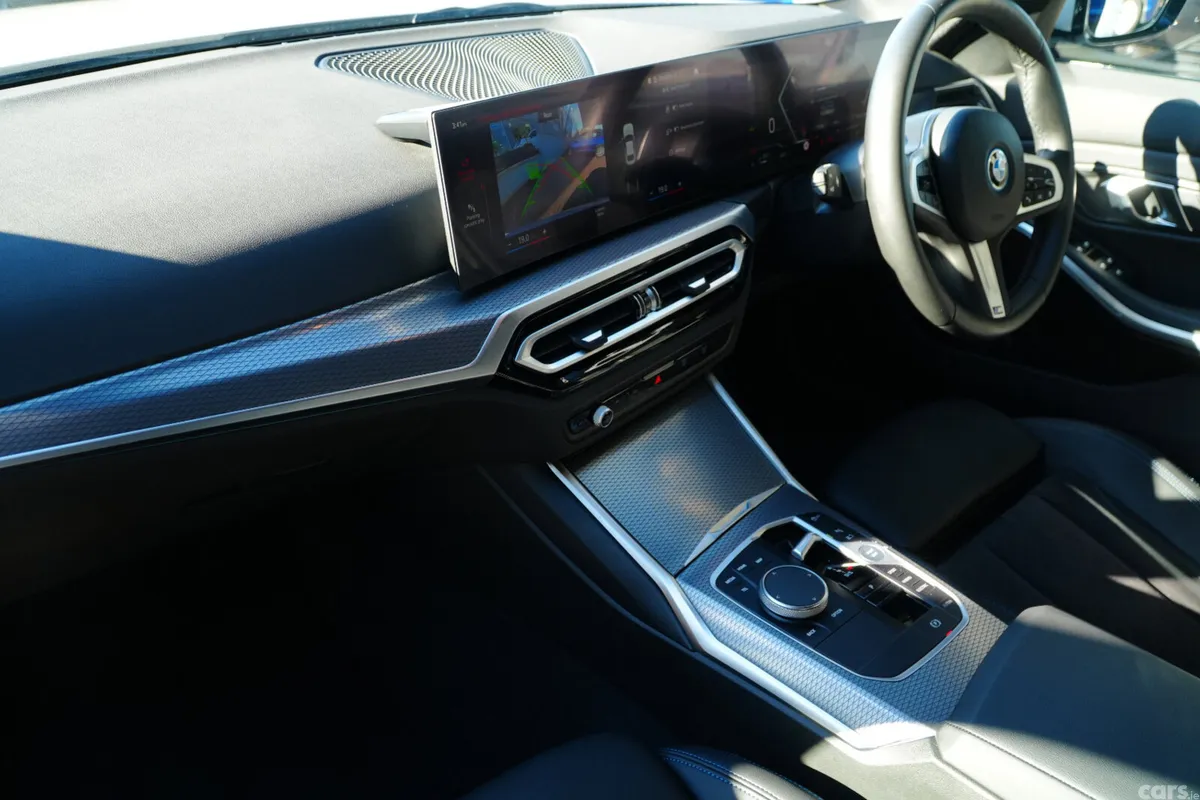 BMW 3-Series Saloon, Petrol Hybrid, 2025, White