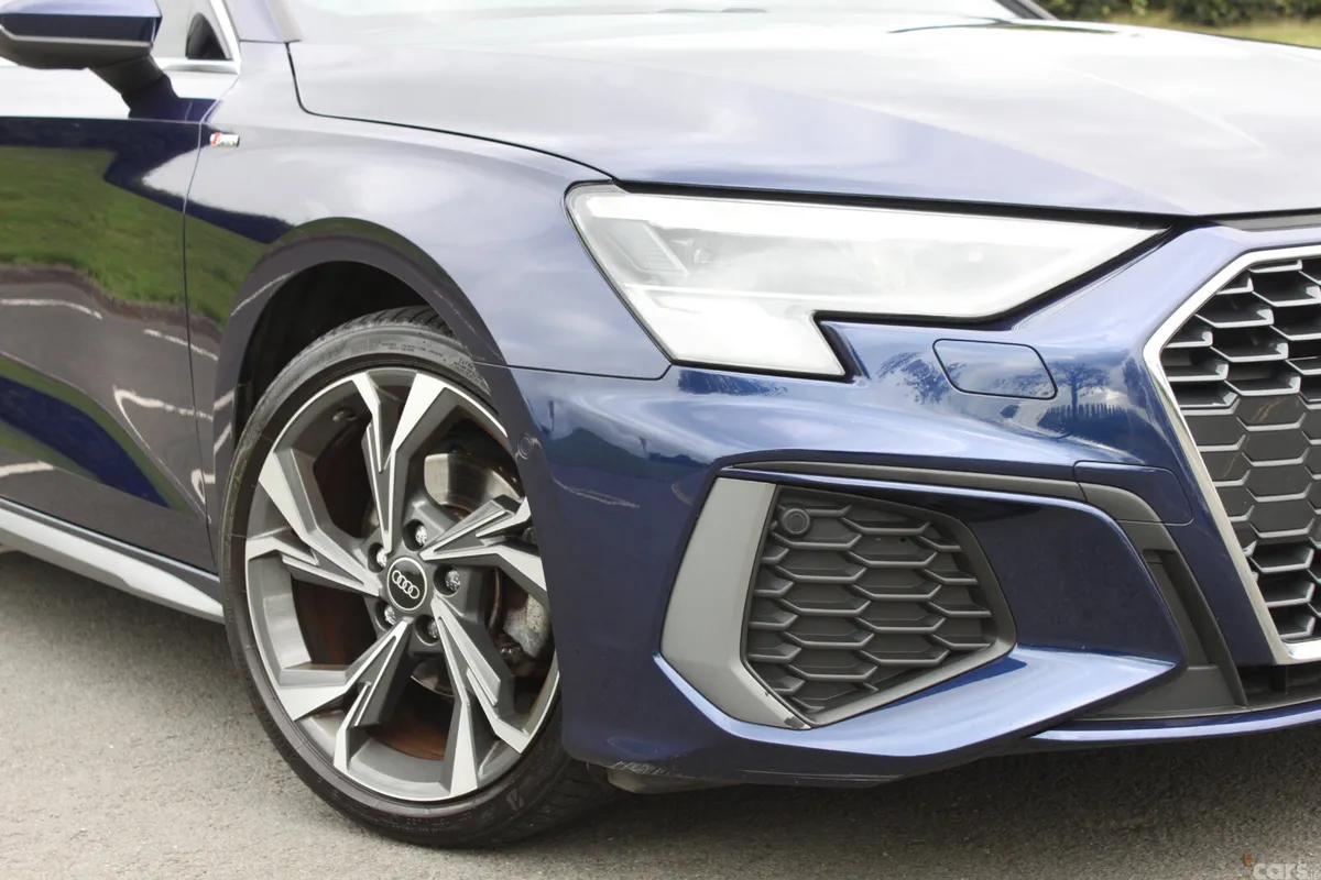 Audi A3 Hatchback, Petrol Hybrid, 2023, Blue