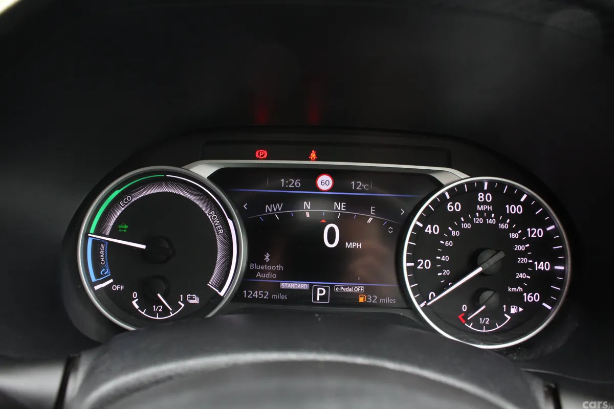Nissan Juke SUV, Petrol Hybrid, 2023, Grey