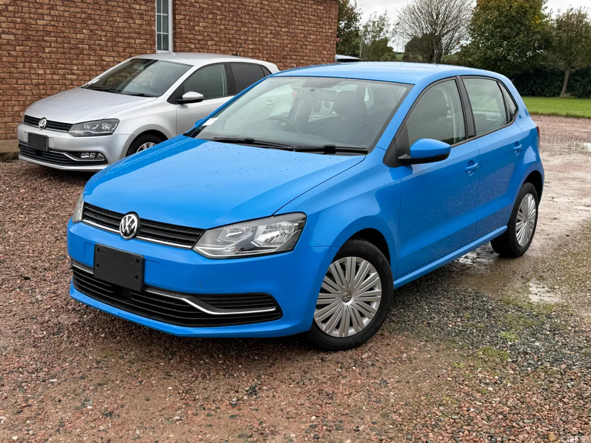 Volkswagen Polo Hatchback, Petrol, 2015, Blue