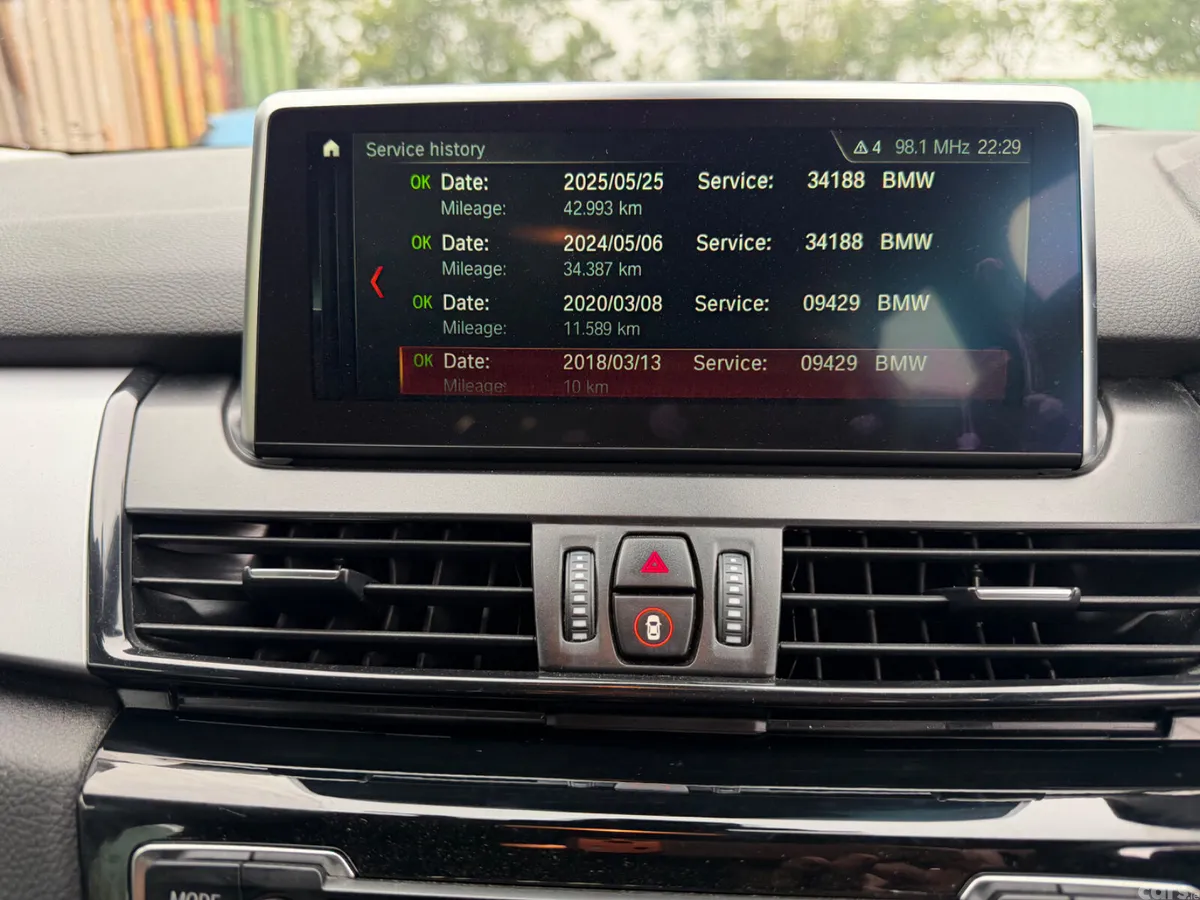 BMW 2-Series SUV, Petrol, 2018, White