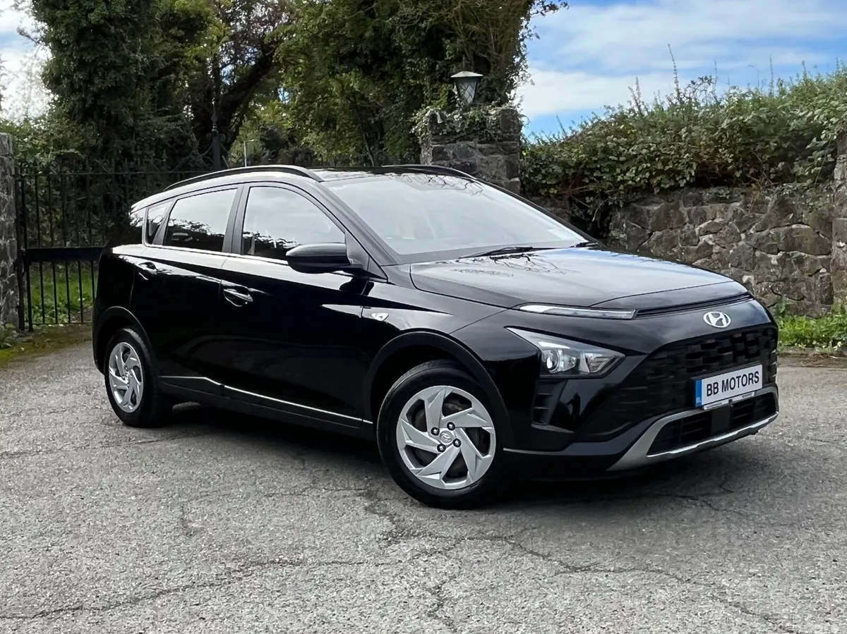 Hyundai Bayon Estate/Jeep, Petrol, 2021, Black