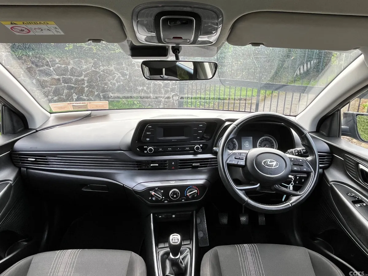 Hyundai Bayon Estate/Jeep, Petrol, 2021, Black