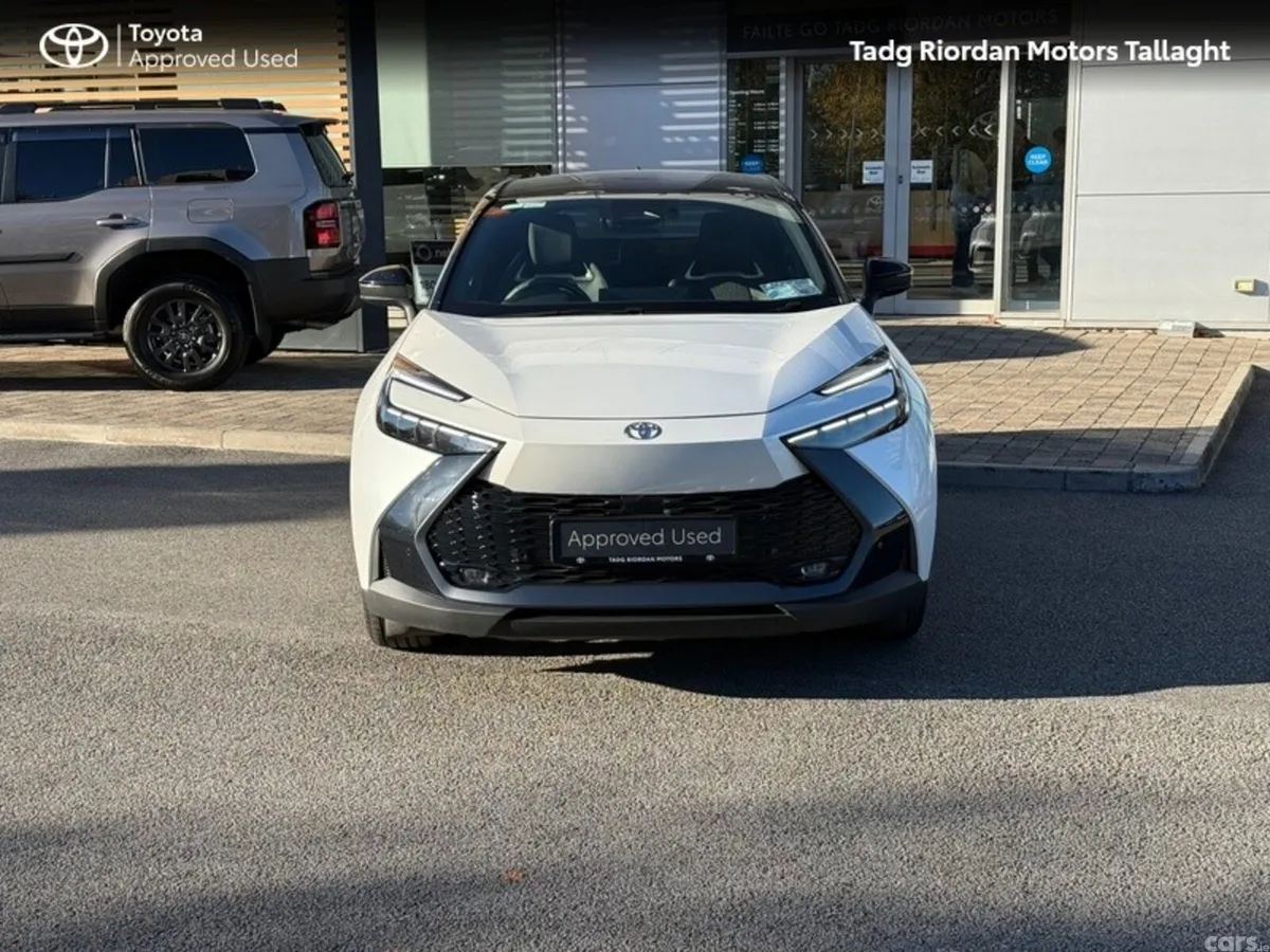 Toyota C-HR SUV, Petrol Hybrid, 2026, White