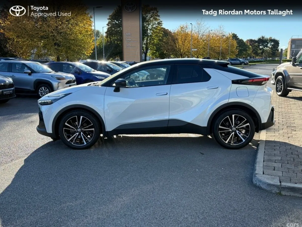 Toyota C-HR SUV, Petrol Hybrid, 2026, White