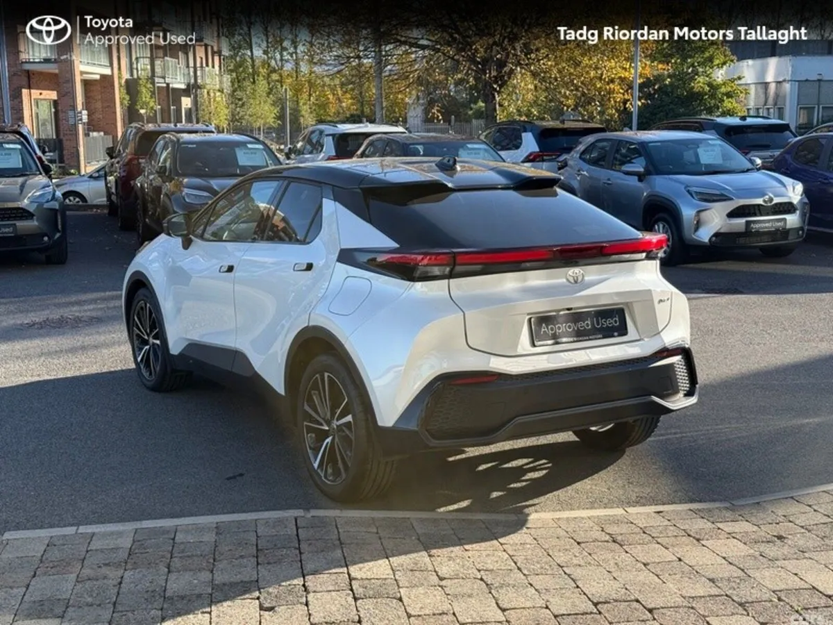 Toyota C-HR SUV, Petrol Hybrid, 2026, White