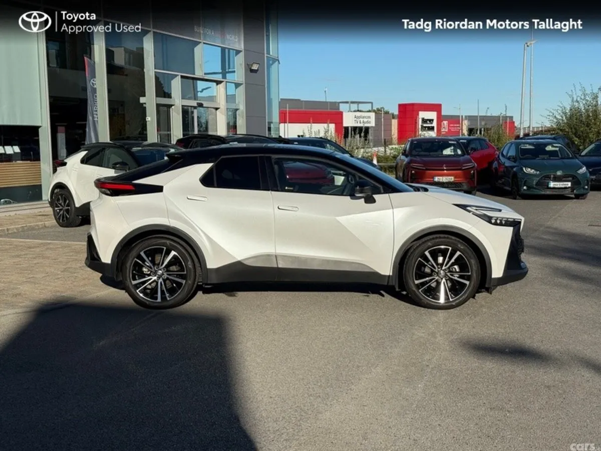 Toyota C-HR SUV, Petrol Hybrid, 2026, White