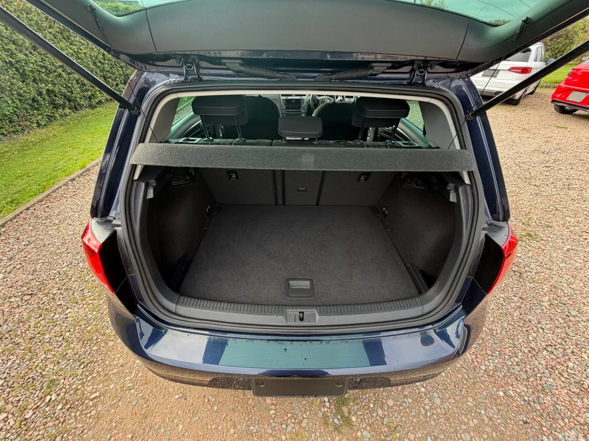 Volkswagen Golf Hatchback, Petrol, 2015, Blue