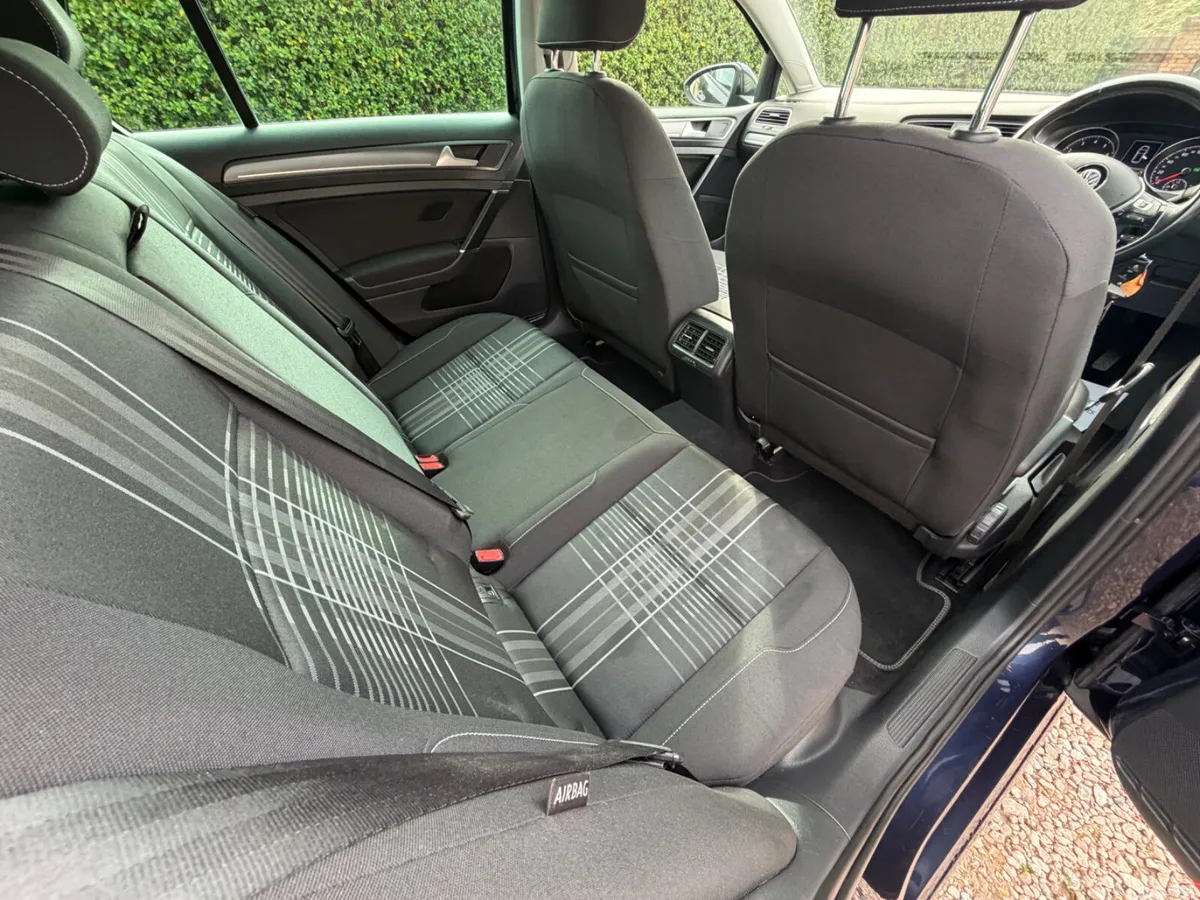Volkswagen Golf Hatchback, Petrol, 2015, Blue