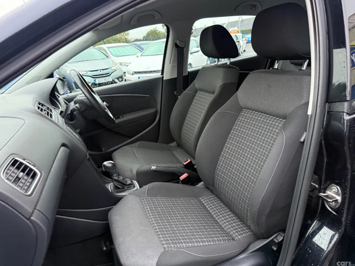 Volkswagen Polo Hatchback, Petrol, 2015, Black