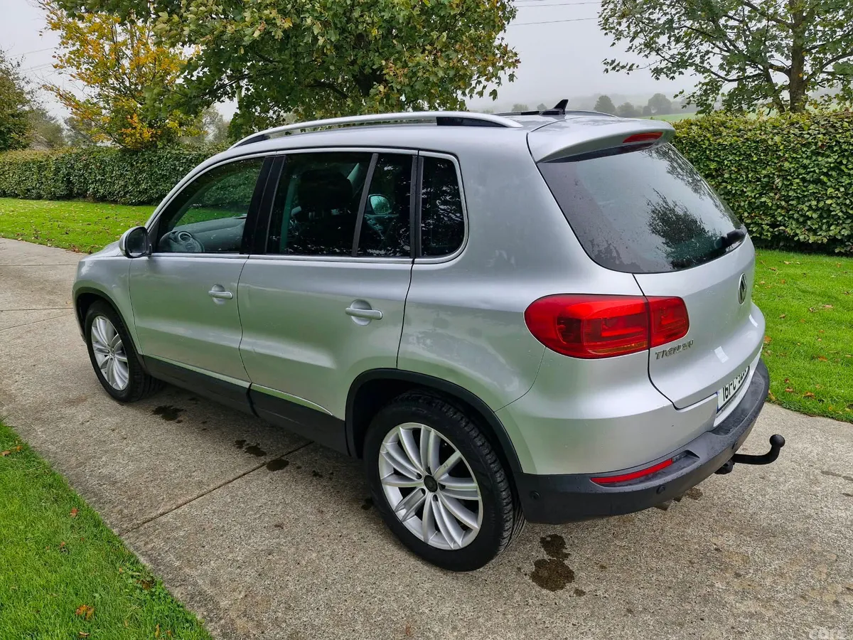 Volkswagen Tiguan SUV, Diesel, 2016, Silver