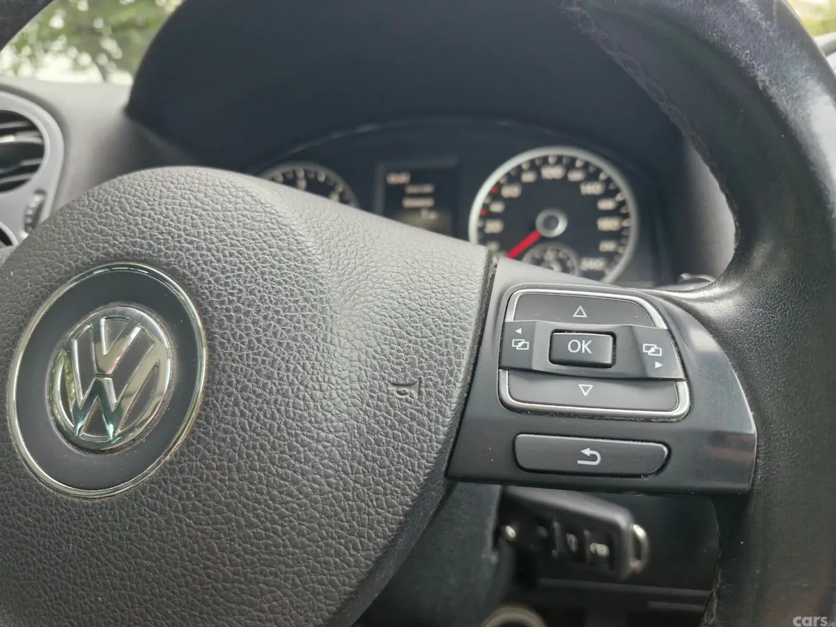 Volkswagen Tiguan SUV, Diesel, 2016, Silver