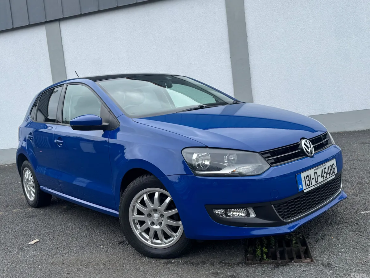 Volkswagen Polo Hatchback, Petrol, 2013, Blue
