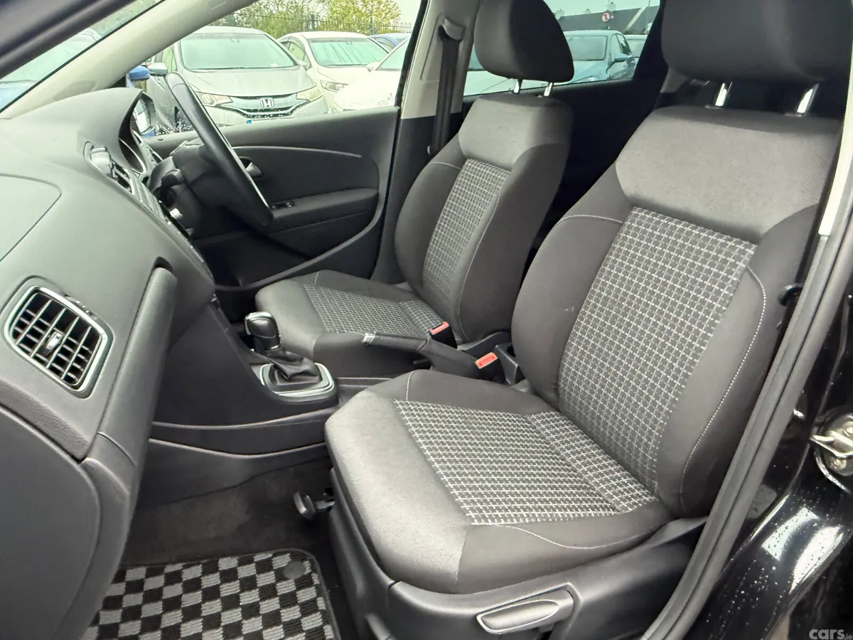 Volkswagen Polo Hatchback, Petrol, 2015, Black