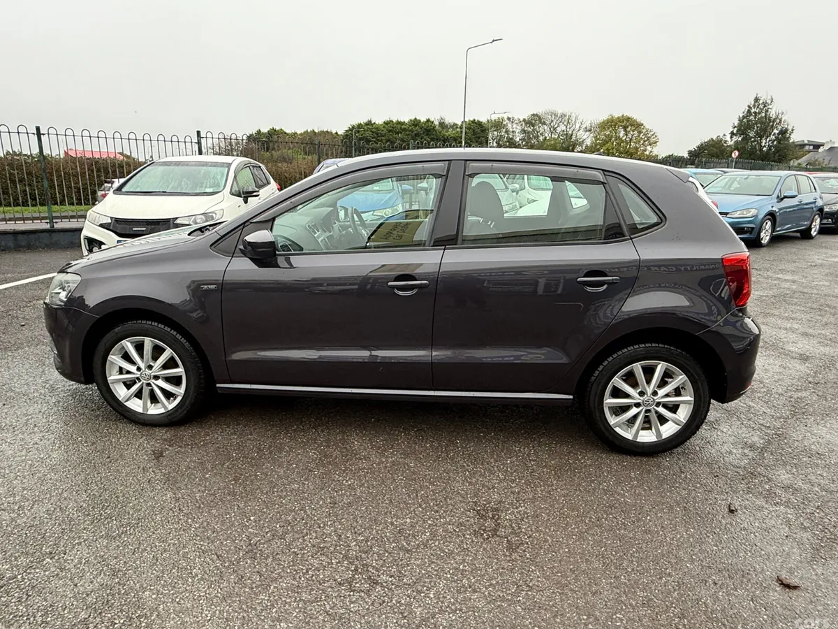 Volkswagen Polo Hatchback, Petrol, 2015, Black