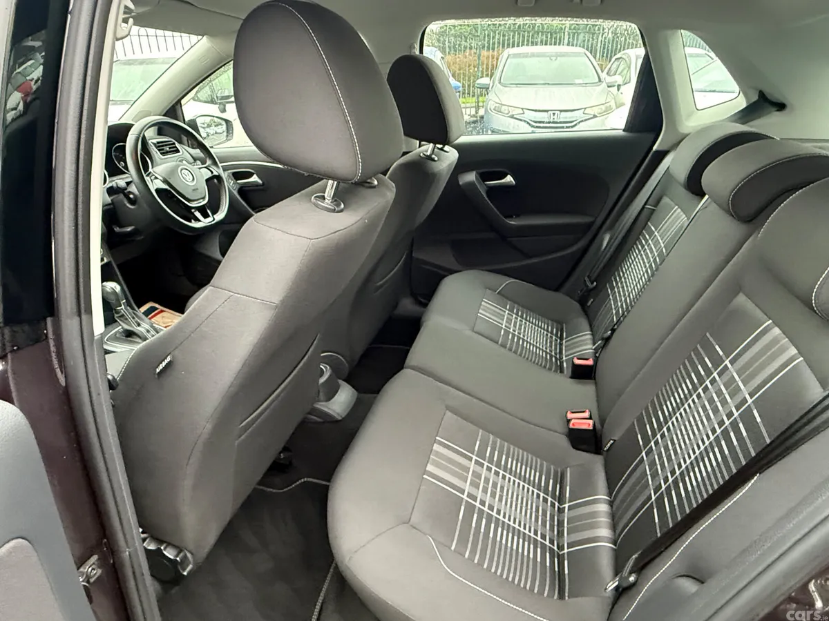 Volkswagen Polo Hatchback, Petrol, 2015, Black
