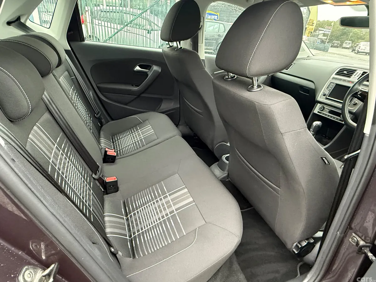 Volkswagen Polo Hatchback, Petrol, 2015, Black