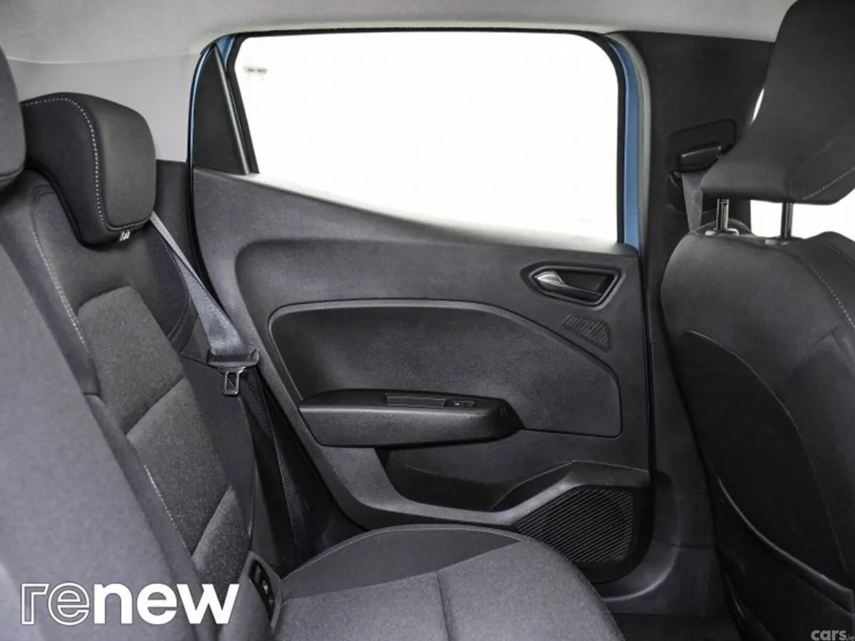 Renault Clio Hatchback, Petrol, 2022, Blue