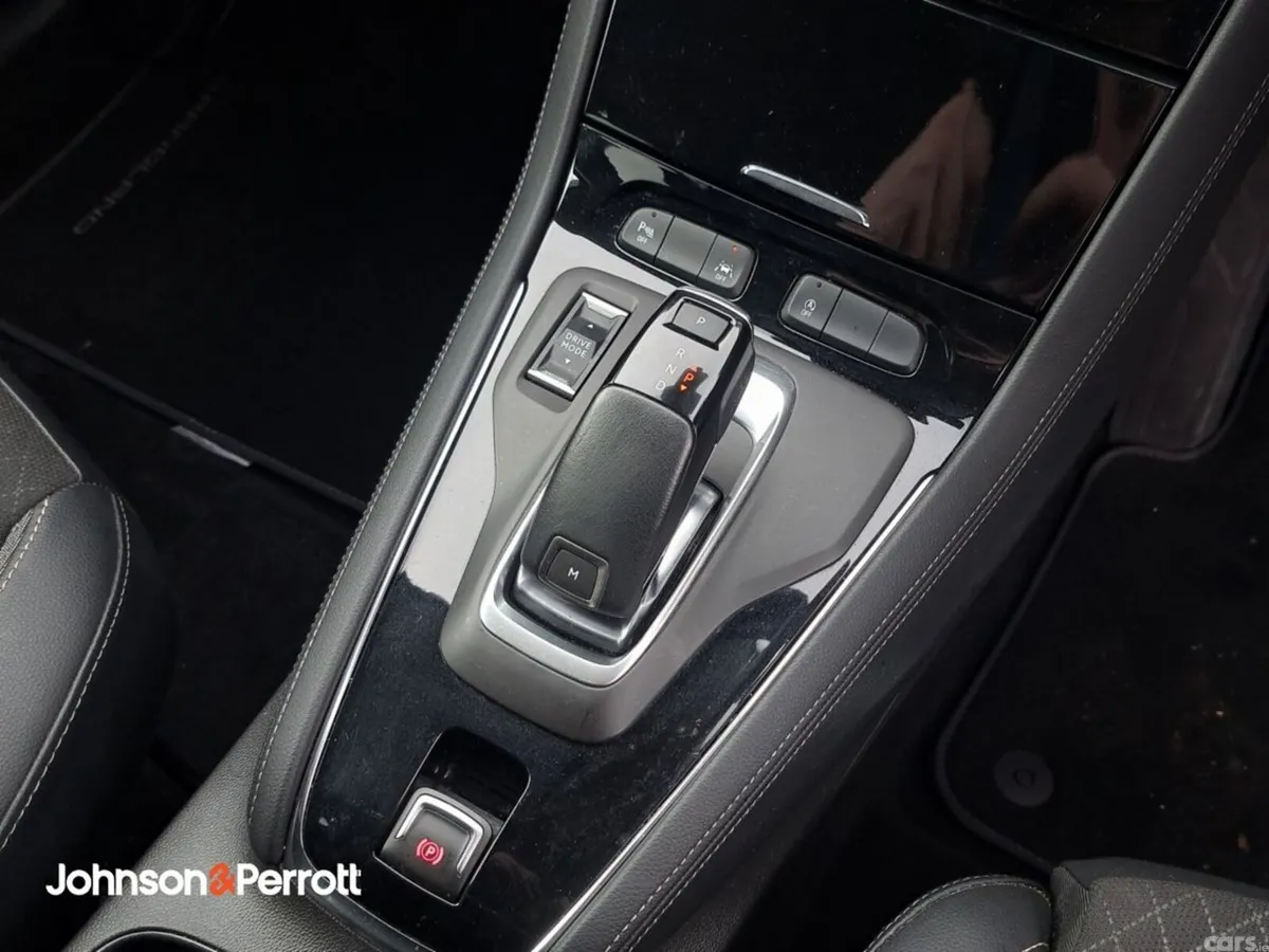 Opel Grandland X SUV, Diesel, 2023, Red