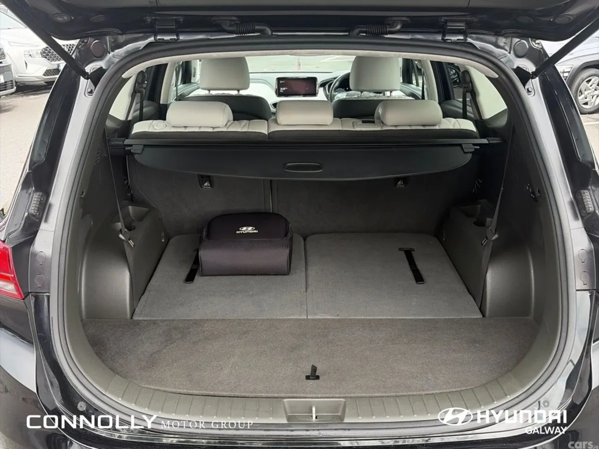 Hyundai Santa Fe SUV, Petrol Plug-in Hybrid, 2021, Black