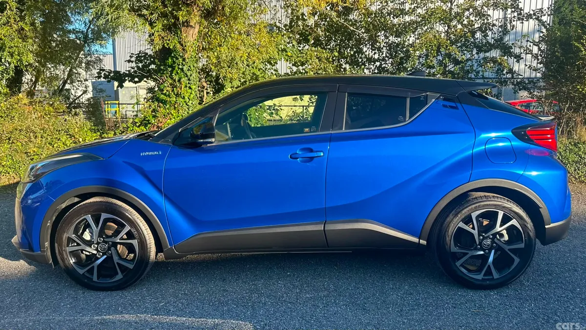 Toyota C-HR Hatchback, Petrol Hybrid, 2021, Blue