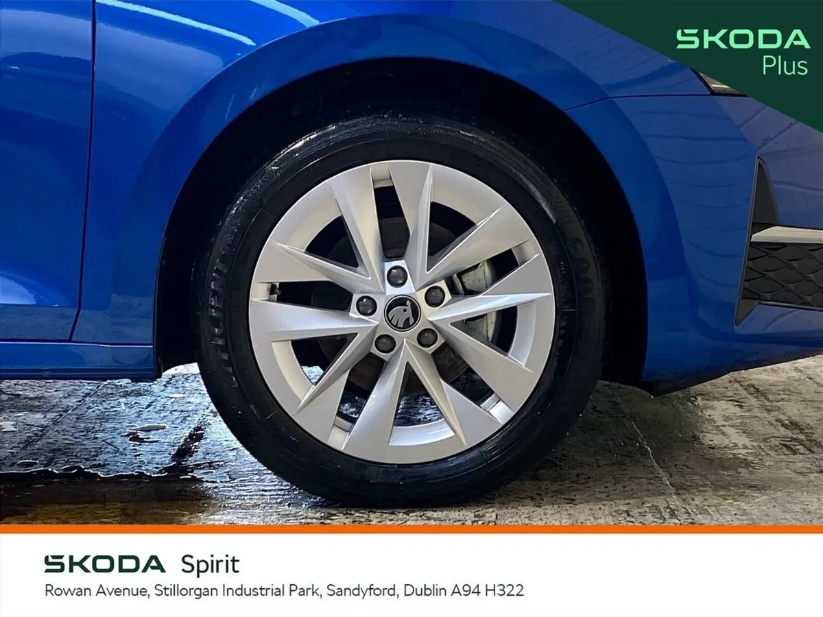 Skoda Octavia Saloon, Diesel, 2026, Blue