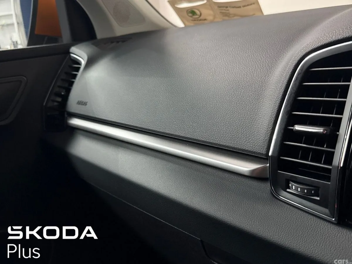 Skoda Karoq SUV, Diesel, 2023, Orange