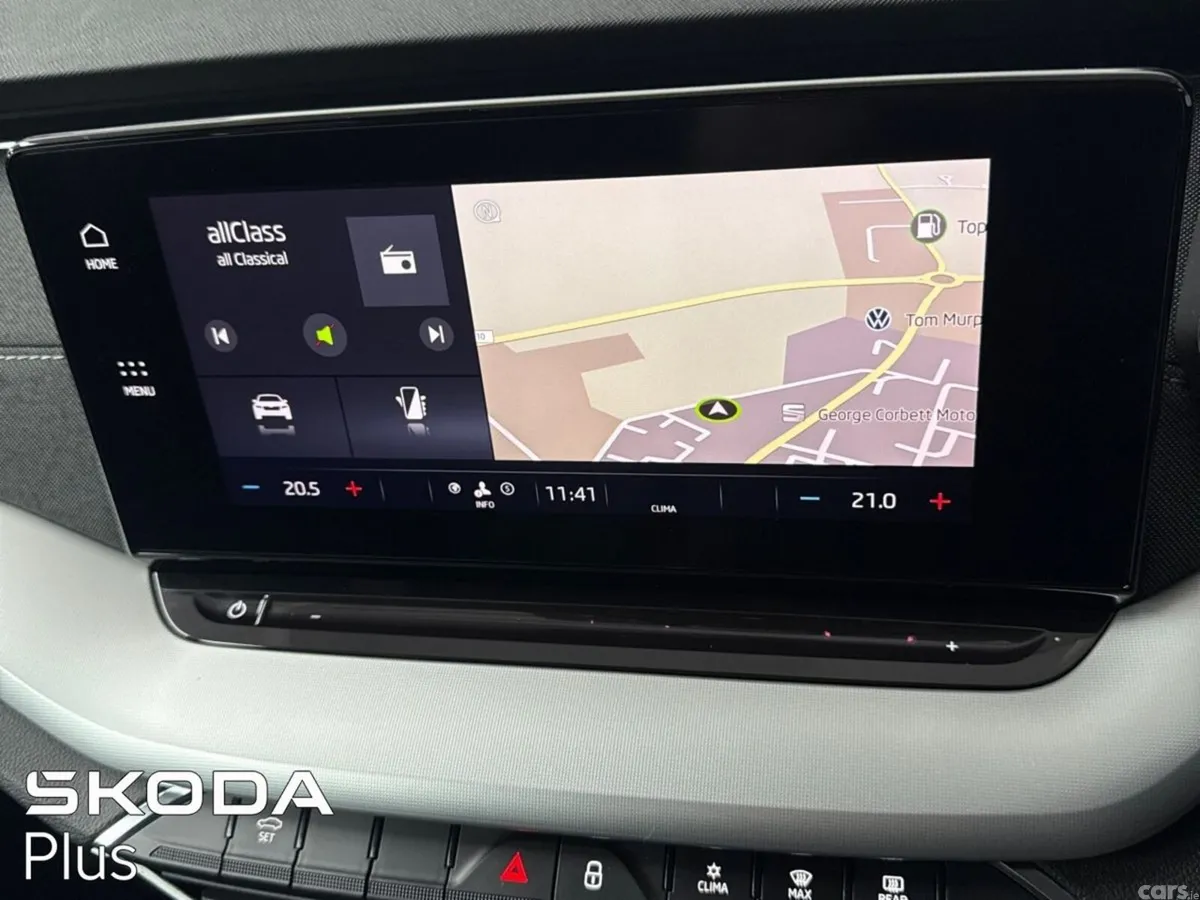Skoda Octavia Saloon, Petrol, 2022, Silver