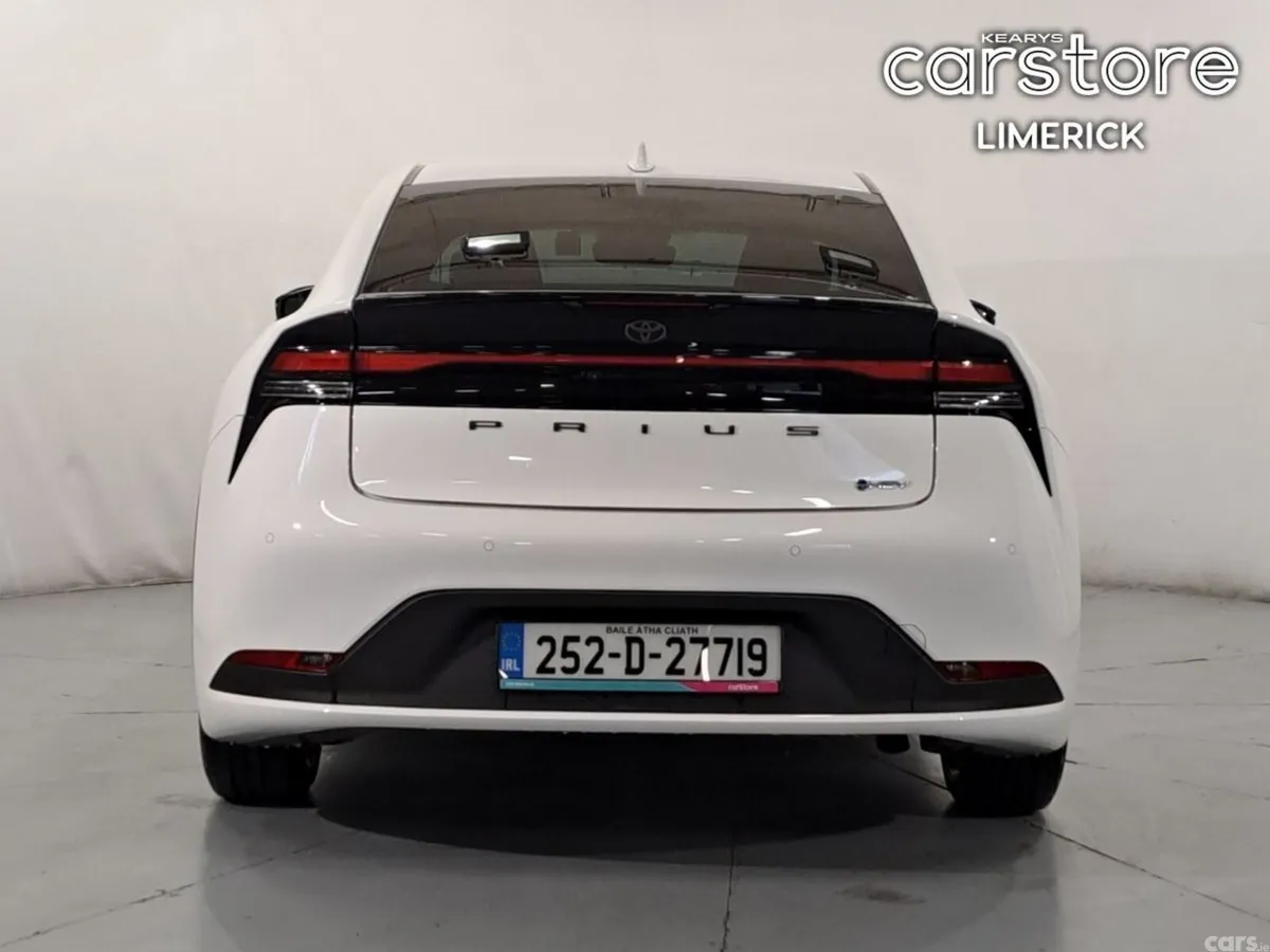 Toyota Prius Hatchback, Petrol Hybrid, 2025, White