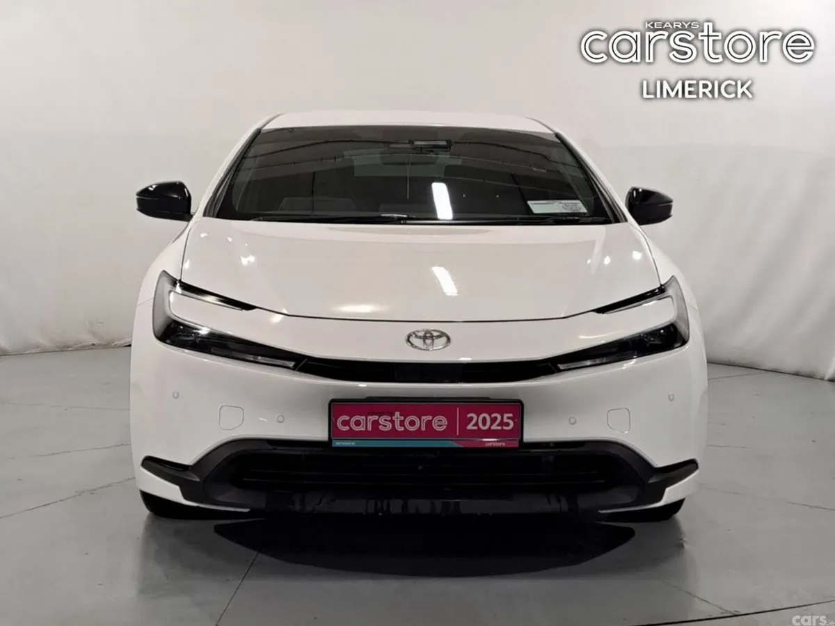 Toyota Prius Hatchback, Petrol Hybrid, 2025, White