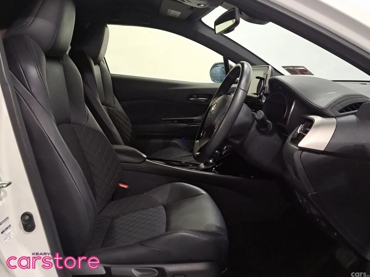 Toyota C-HR Hatchback, Petrol Hybrid, 2021, White