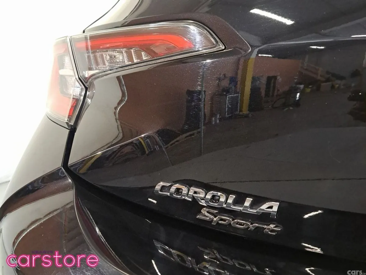 Toyota Corolla Hatchback, Petrol Hybrid, 2021, Black