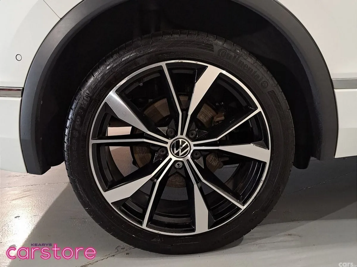 Volkswagen Tiguan SUV, Petrol Plug-in Hybrid, 2023, White