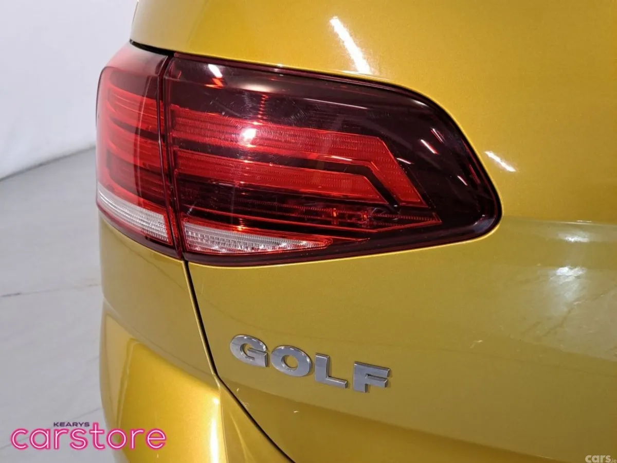Volkswagen Golf Hatchback, Petrol, 2017, Gold