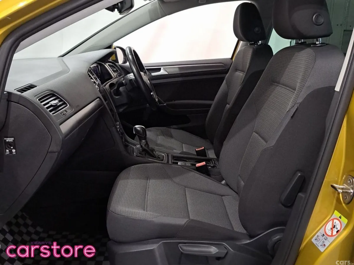 Volkswagen Golf Hatchback, Petrol, 2019, 