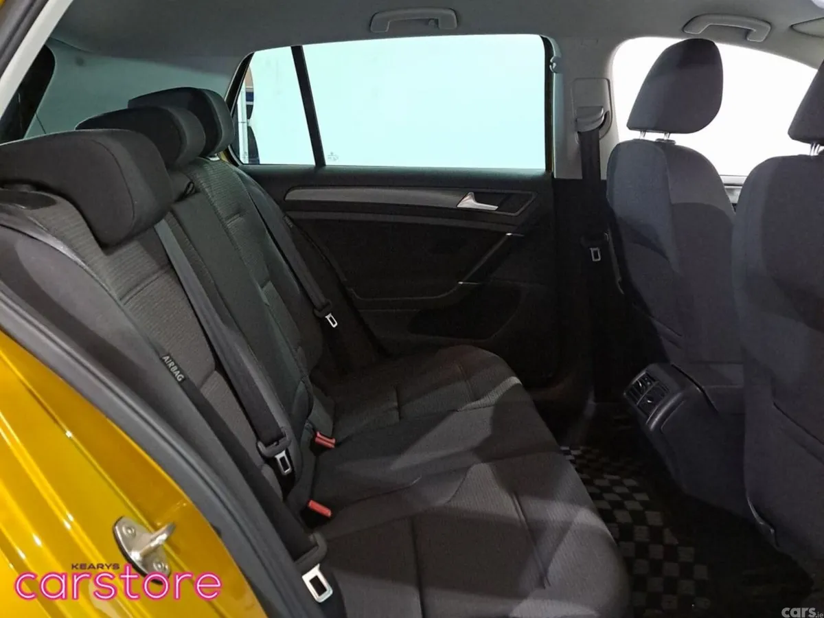 Volkswagen Golf Hatchback, Petrol, 2019, 