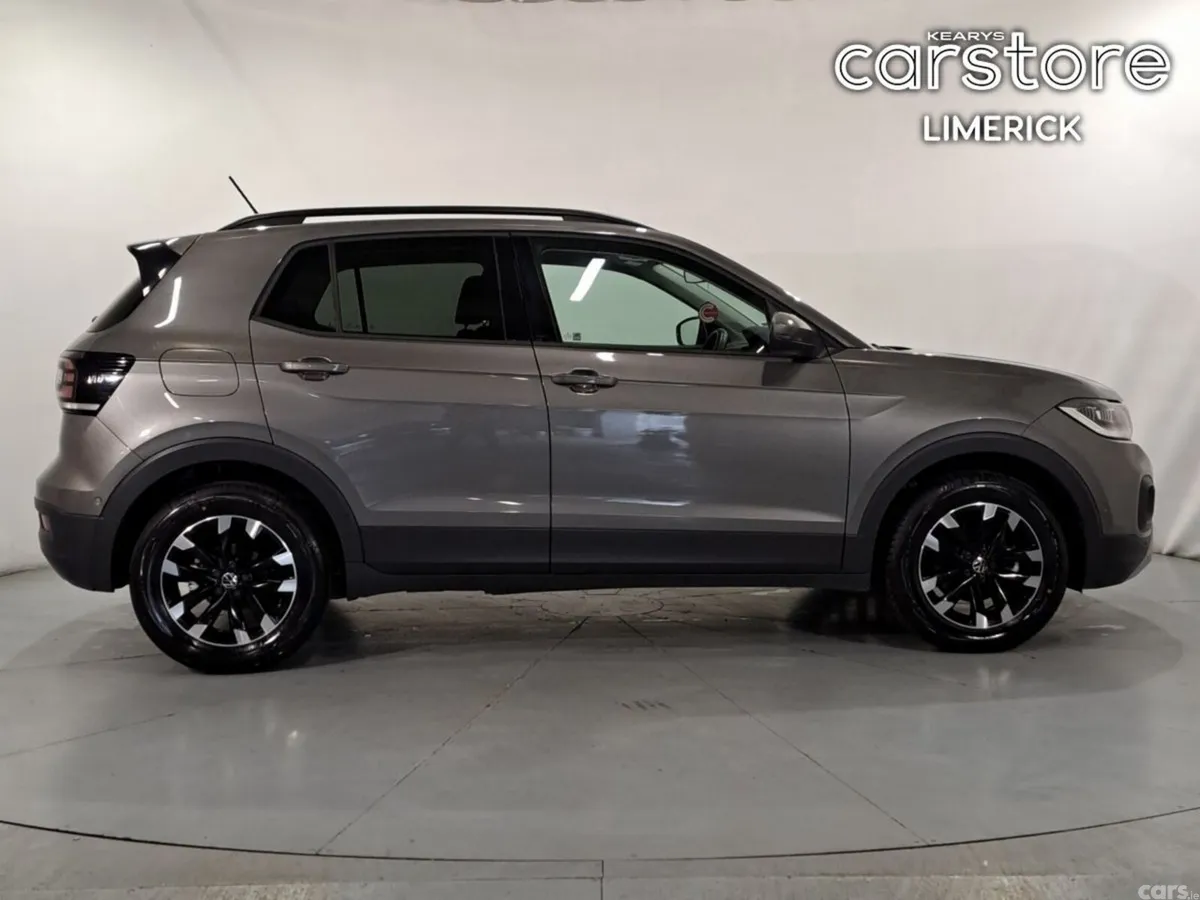 Volkswagen T-Cross Hatchback, Petrol, 2021, Grey