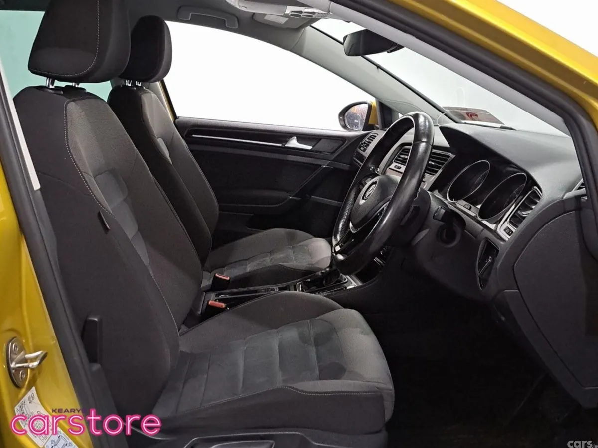 Volkswagen Golf Hatchback, Petrol, 2017, Gold