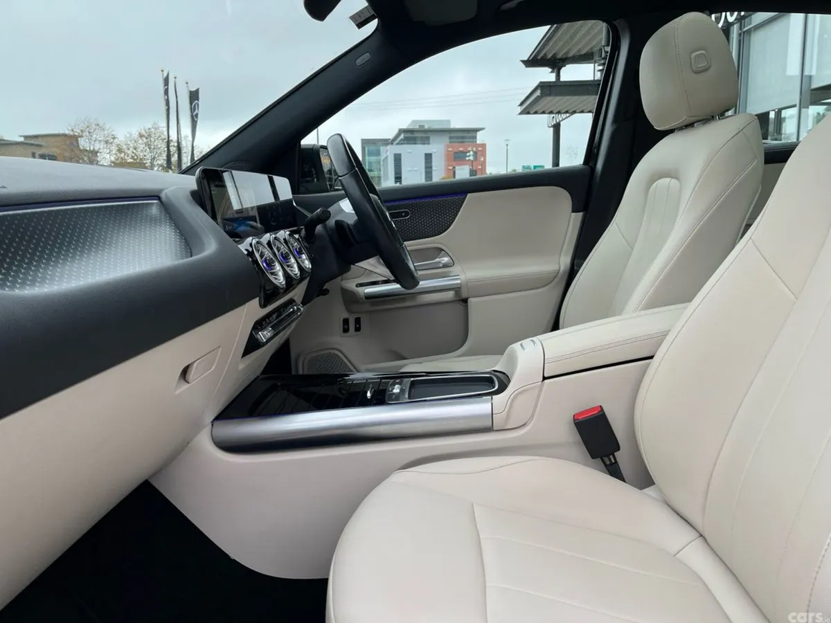 Mercedes-Benz GLA SUV, Petrol Plug-in Hybrid, 2024, Black