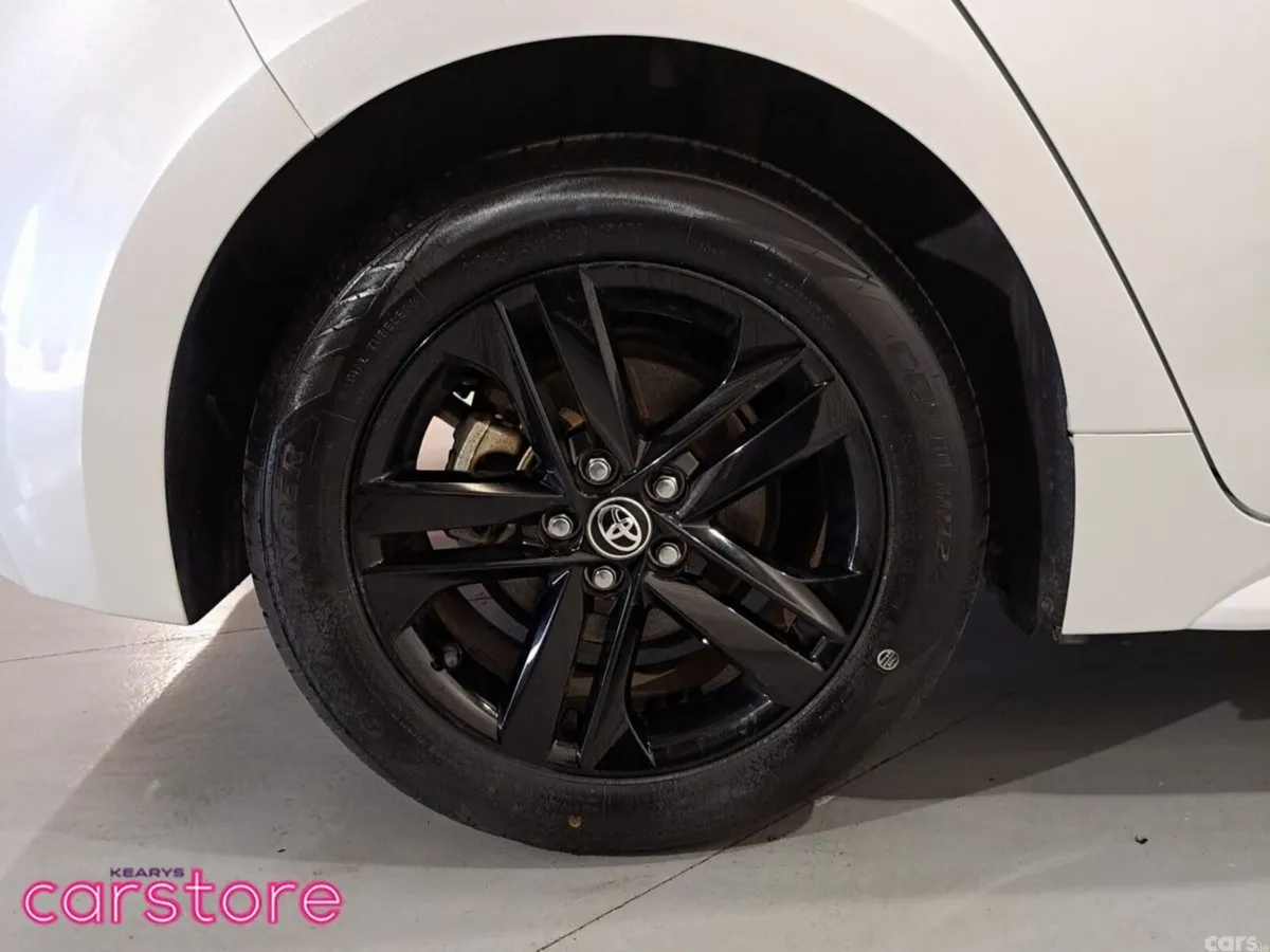 Toyota Corolla Hatchback, Petrol Hybrid, 2021, White