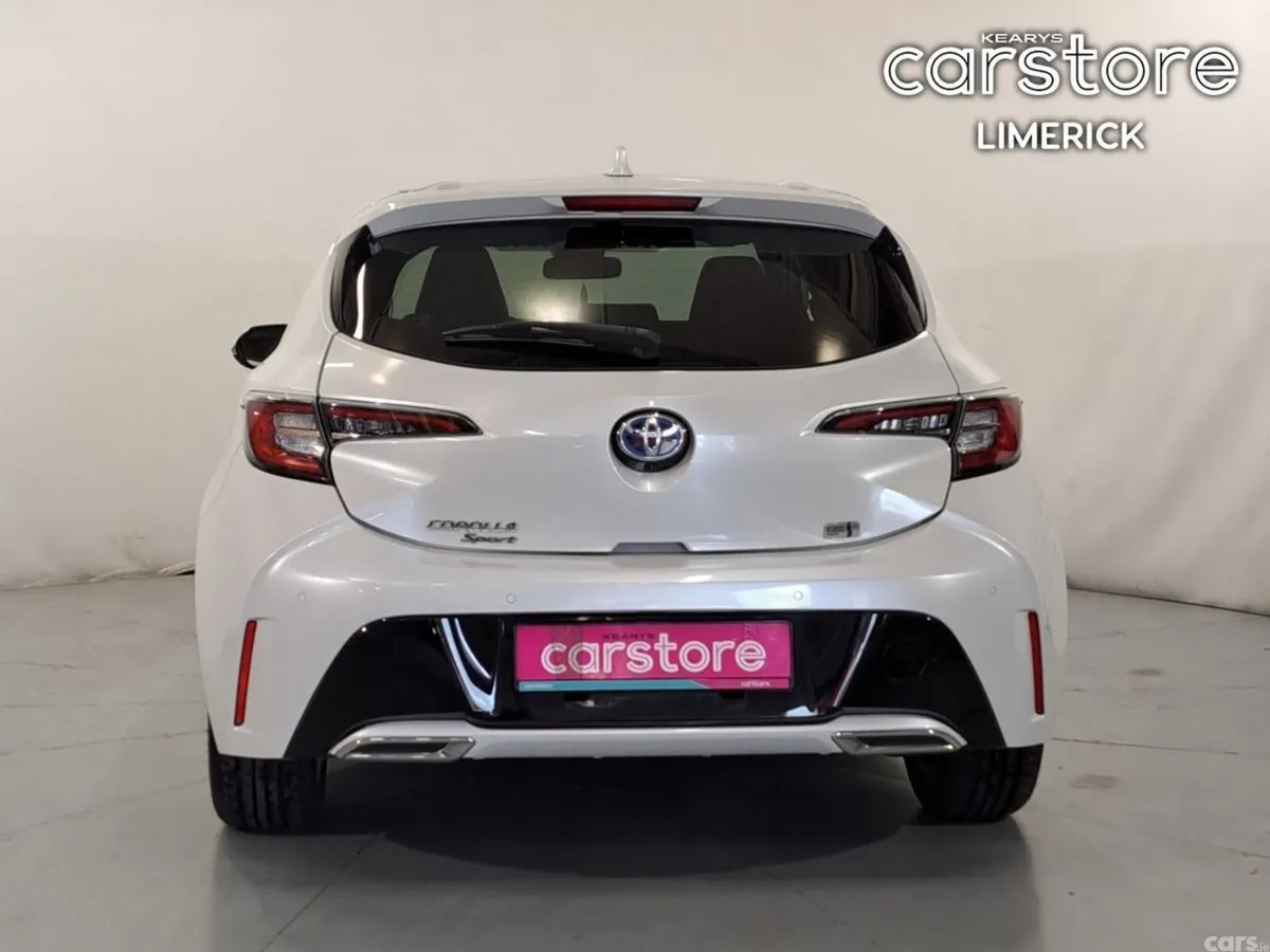Toyota Corolla Hatchback, Petrol Hybrid, 2021, White
