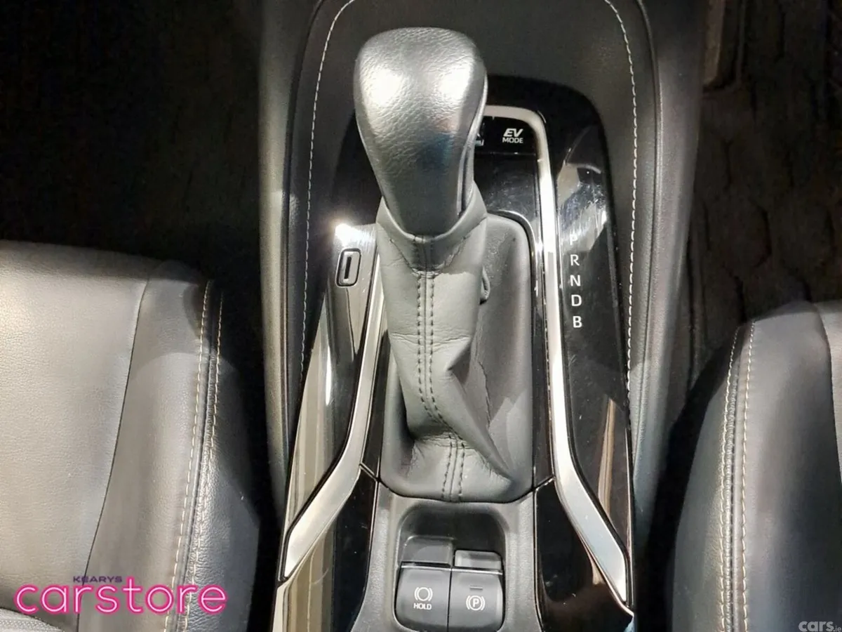 Toyota Corolla Hatchback, Petrol Hybrid, 2021, White