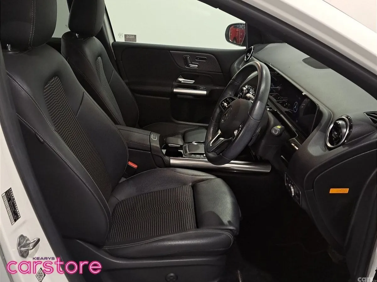 Mercedes-Benz B-Class Hatchback, Petrol, 2020, White