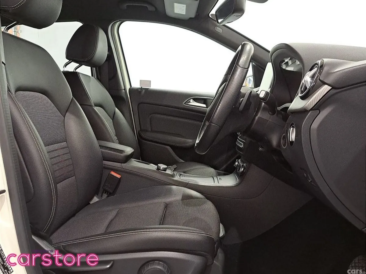 Mercedes-Benz B-Class Hatchback, Petrol, 2018, White