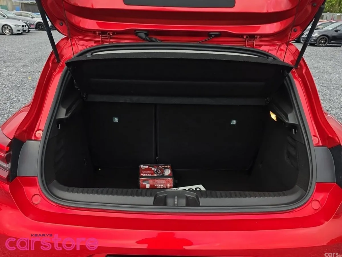 Renault Clio Hatchback, Petrol, 2023, Red