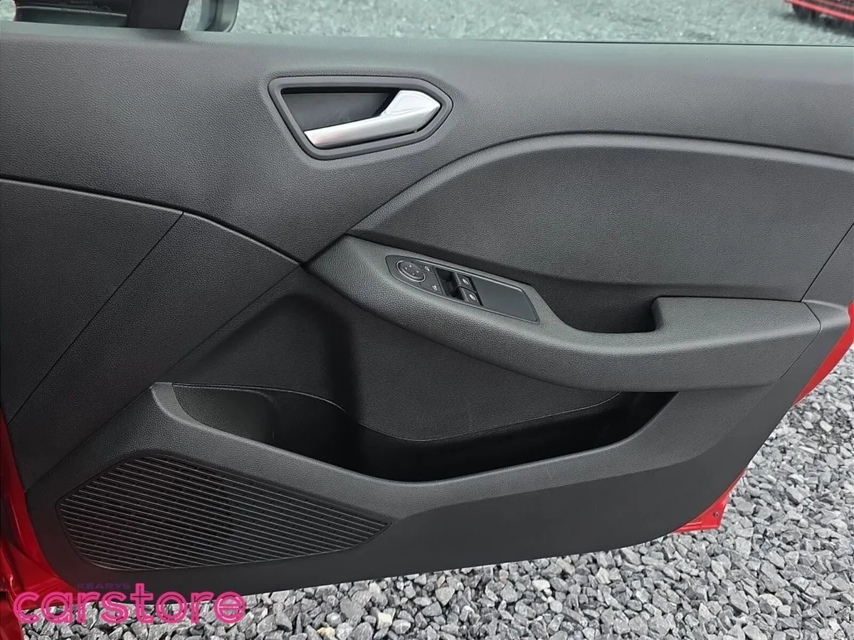 Renault Clio Hatchback, Petrol, 2023, Red